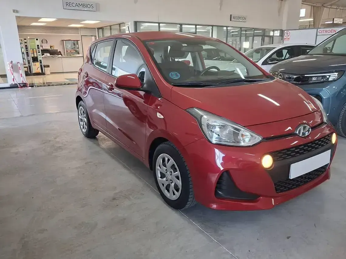 Używany Hyundai i10 67 KM (49 kW) 2020 Czerwony Hatchback