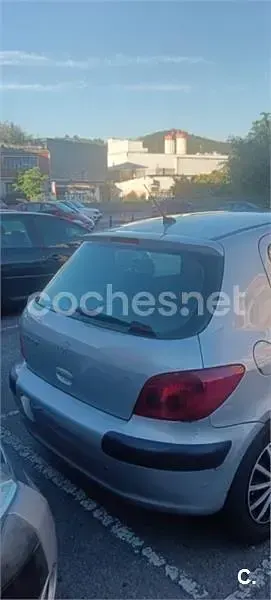 Usado Peugeot 307 110 CV (80 kW) 2004 Gris / plata Berlina