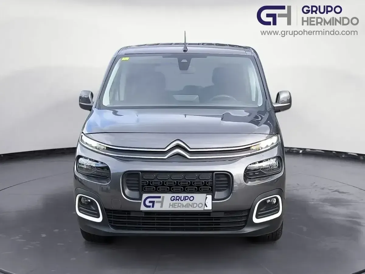 Usado Citroën Berlingo Shine 100 CV (73 kW) 2020 Gris Monovolumen