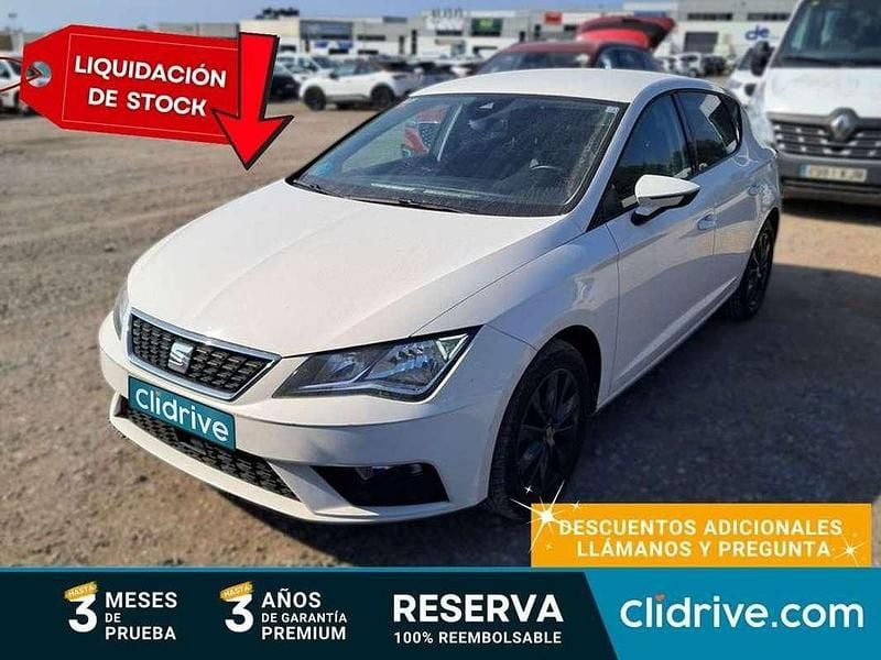 Begagnad Seat Leon Style 131 HK (96 kW) 2019 Vit Sedan