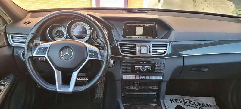 Usado Mercedes E400 Avantgarde 333 CV (244 kW) 2013 Negro Familiar