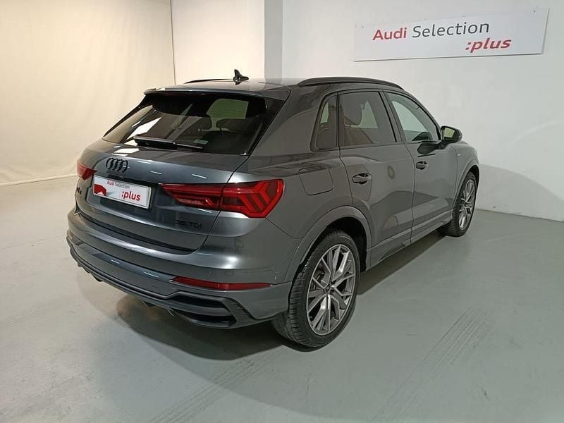 Usado Audi Q3 Ambiente 150 CV (110 kW) 2025 Gris SUV