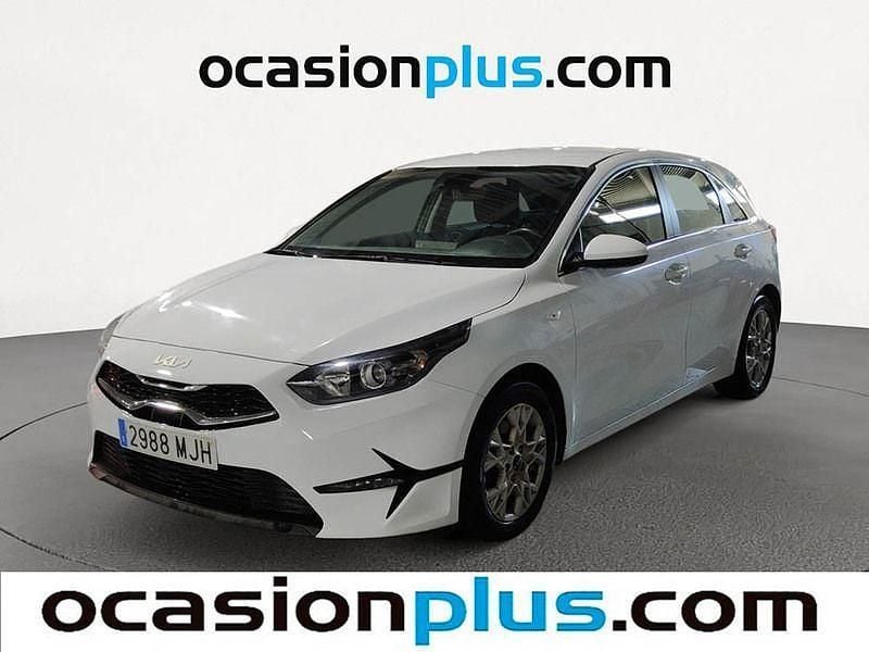 Blanco Usado 2023 Kia Ceed Utilitario | 14.658 € (Super precio) - Imagen 1/4