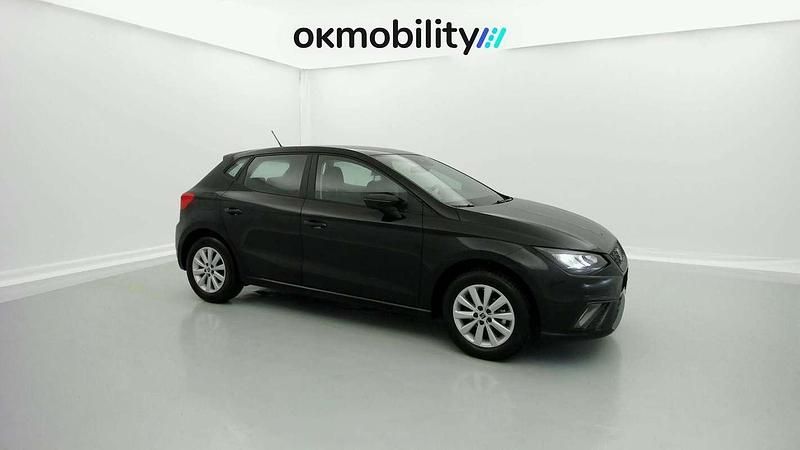 Usado Seat Ibiza Style 95 CV (69 kW) 2023 Negro Utilitario