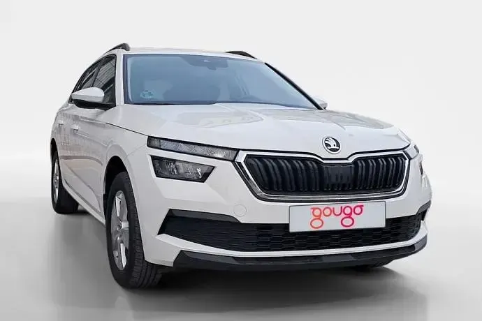 Usado Skoda Kamiq Active 110 CV (80 kW) 2022 Blanco SUV