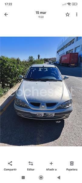 Usado Renault Mégane Expression 110 CV (80 kW) 2000 Gris / plata Berlina