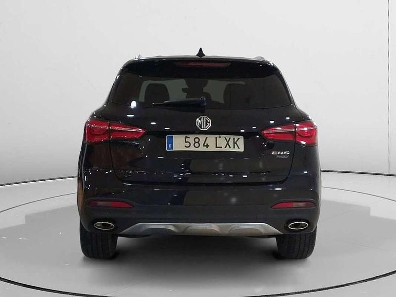 Usado MG HS Comfort 261 CV (191 kW) 2022 Negro SUV