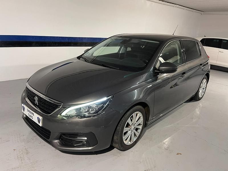 Usado Peugeot 308 Style 130 CV (95 kW) 2019 Gris Utilitario