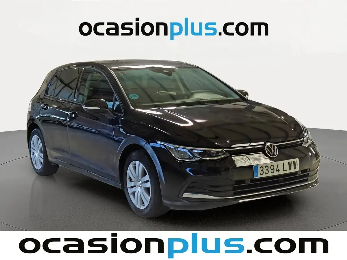 Usado VW Golf VIII Life 110 CV (80 kW) 2021 Negro Utilitario