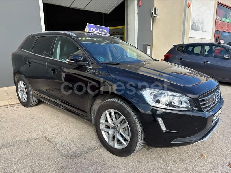 Usado Volvo XC60 Momentum 150 CV (110 kW) 2017 Negro SUV