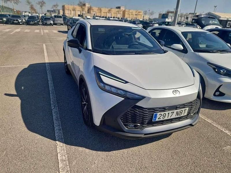 Usado Toyota C-HR Advance 141 CV (103 kW) 2025 Blanco SUV