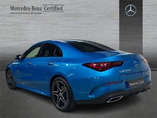 Usado Mercedes CLA220 190 CV (139 kW) 2025 Azul Berlina