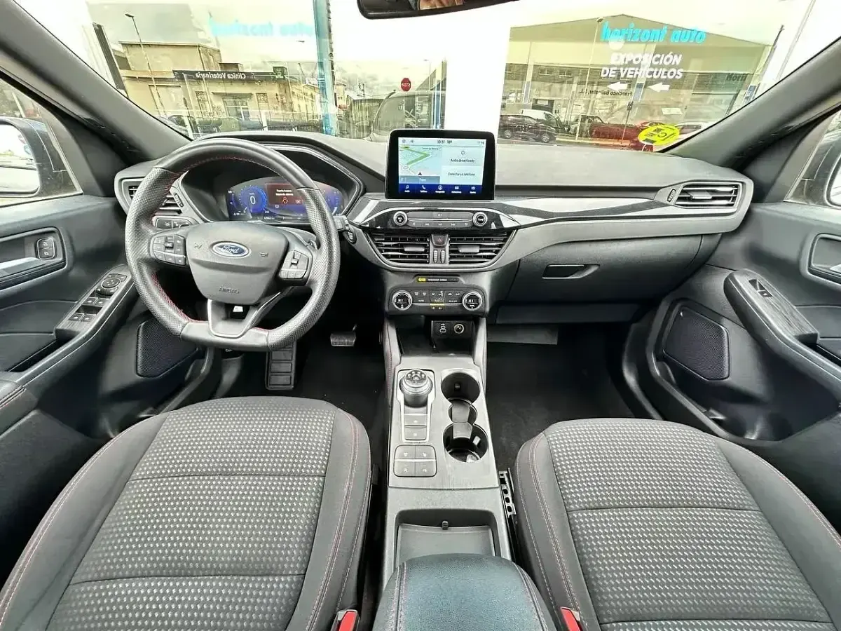 Usado Ford Kuga ST-Line 120 CV (88 kW) 2022 Gris SUV
