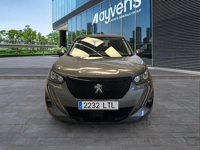 Usado Peugeot 2008 Active 110 CV (80 kW) 2021 Gris SUV