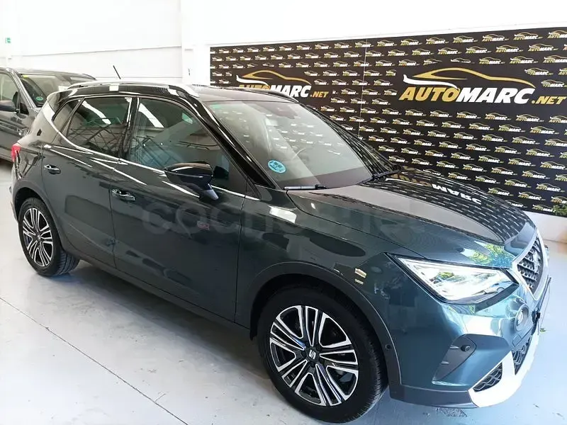 Usado Seat Arona Xperience 110 CV (80 kW) 2022 Verde SUV