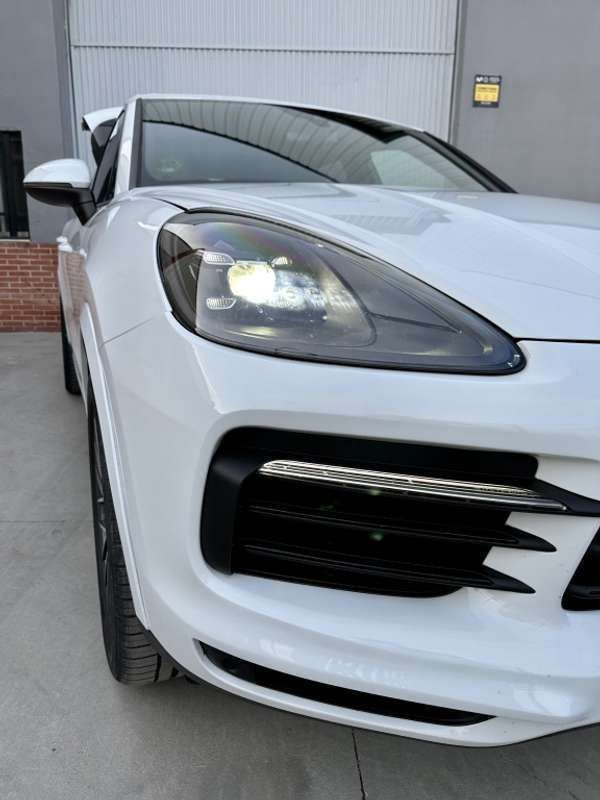 Usado Porsche Cayenne 340 CV (250 kW) 2018 Blanco SUV