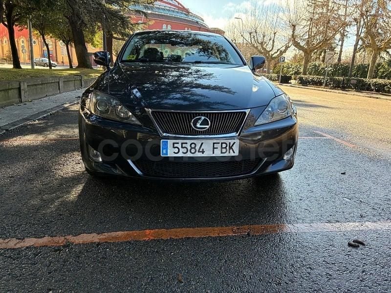 Usado Lexus IS220d Luxury Line 177 CV (130 kW) 2007 Negro Berlina