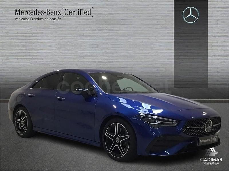 Usado Mercedes CLA200 163 CV (119 kW) 2025 Azul Berlina