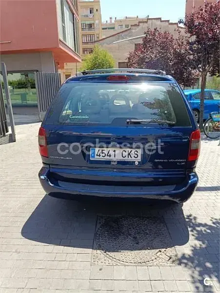 Usado Chrysler Grand Voyager 180 CV (132 kW) 2003 Azul Monovolumen