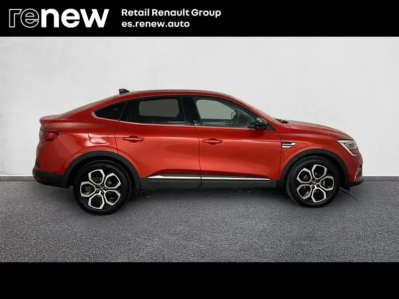 Usado Renault Arkana Zen 140 CV (102 kW) 2022 Rojo SUV
