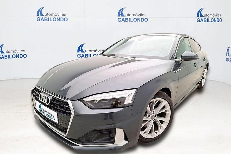 Gris Usado 2021 Audi A5 Sportback Berlina | 29.900 € (Buen precio) - Imagen 1/4
