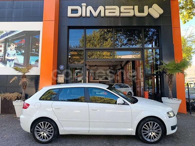 Blanco Usado 2009 Audi A3 Ambition Berlina | 7990 € (Super precio) - Imagen 1/4