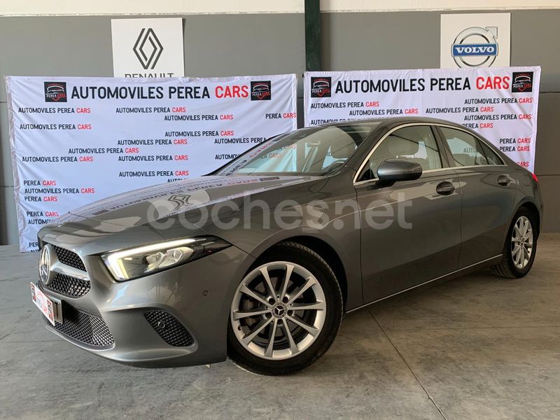 Gris / plata Usado 2019 Mercedes A180 Berlina | 22.990 € (Precio justo) - Imagen 1/4
