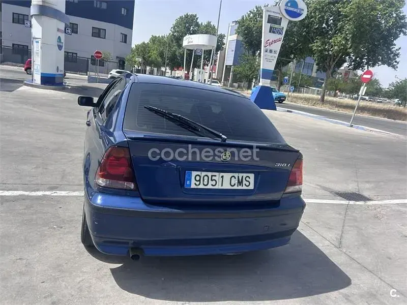 Usado BMW 318 143 CV (105 kW) 2003 Azul Berlina