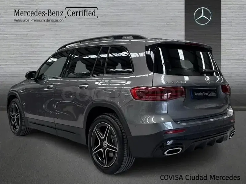 Usado Mercedes GLB220 190 CV (139 kW) 2024 Gris / plata SUV