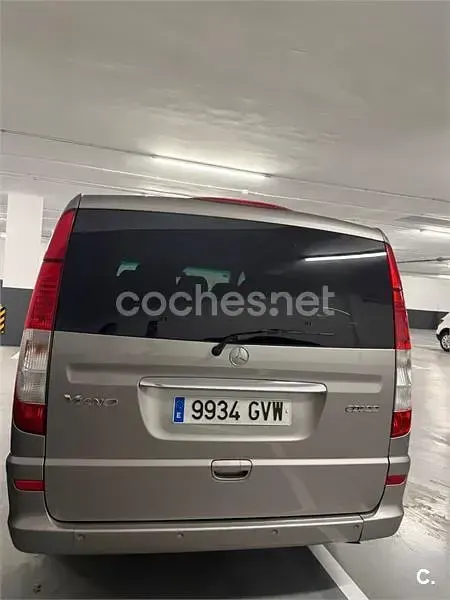 Usado Mercedes Viano 150 CV (110 kW) 2010 Gris / plata Monovolumen