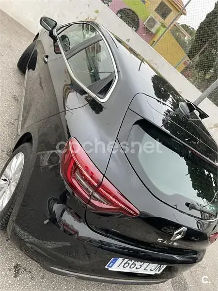 Usado Renault Clio V Zen 100 CV (73 kW) 2020 Negro Berlina