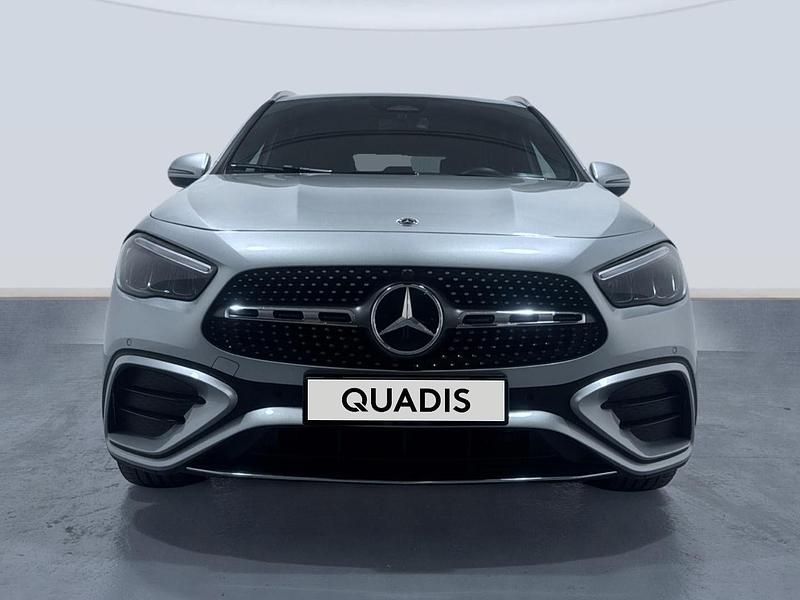 Käytetty Mercedes GLA200 163 HP (119 kW) 2025 Harmaa Katumaasturi