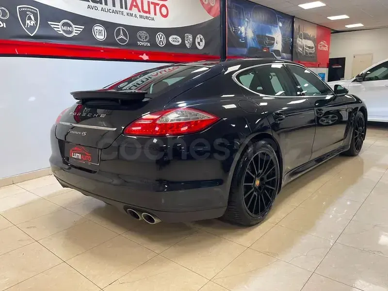 Usado Porsche Panamera 400 CV (294 kW) 2010 Negro Utilitario