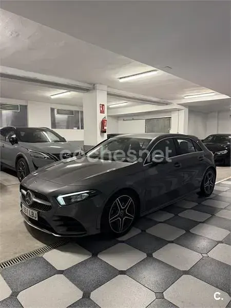 Usado Mercedes A200 150 CV (110 kW) 2019 Gris / plata Berlina