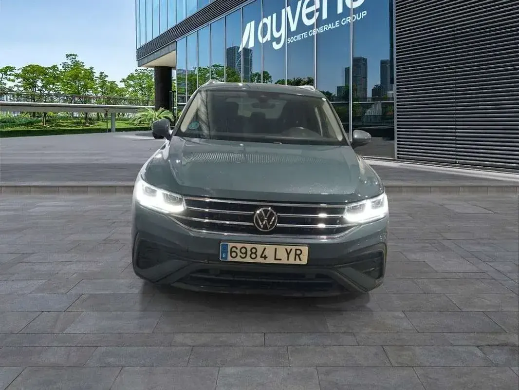 Usado VW Tiguan Allspace Life 150 CV (110 kW) 2022 Azul SUV