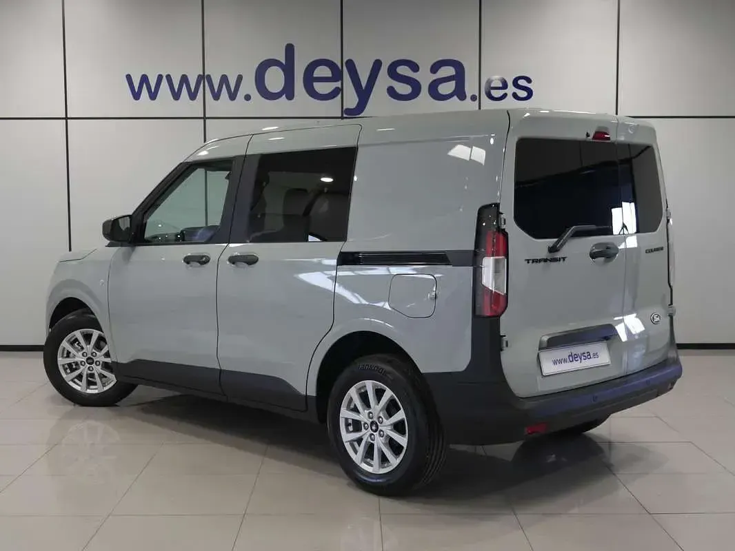 Nuevo Ford Transit Trend 102 CV (75 kW) 2026 Gris Familiar