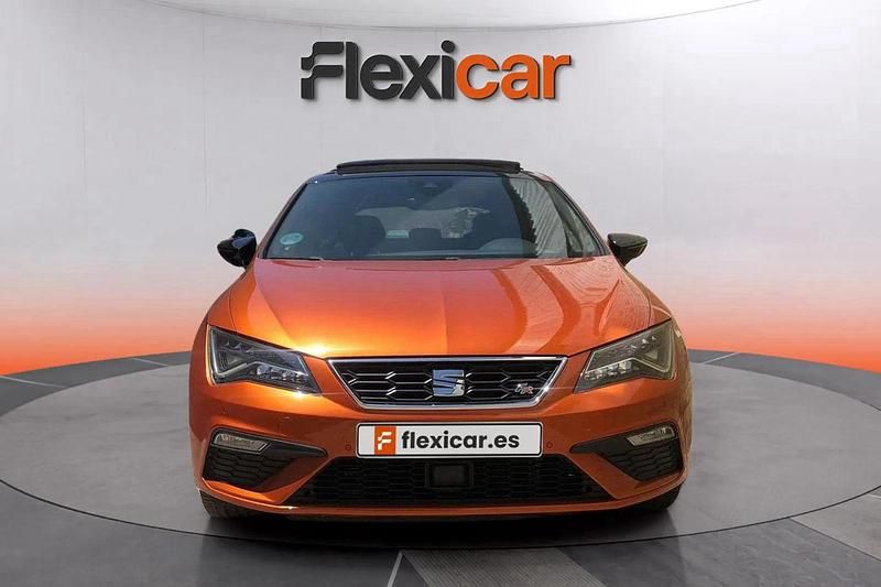 Usado Seat Leon FR 150 CV (110 kW) 2018 Naranja Berlina