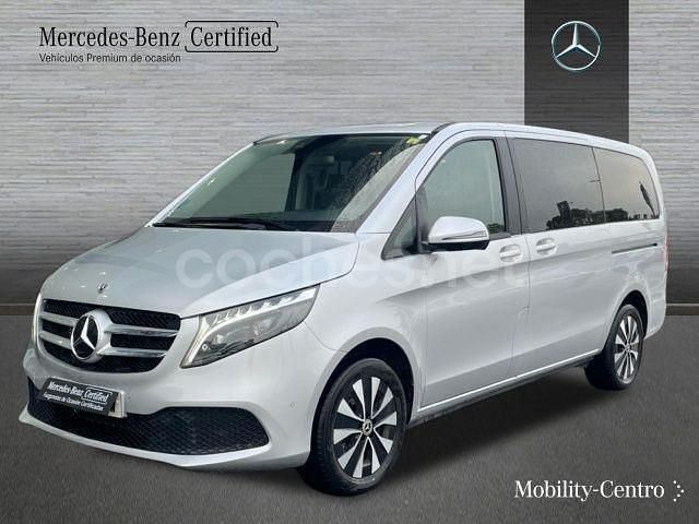 Usado Mercedes V250 Avantgarde 190 CV (139 kW) 2023 Gris / plata Monovolumen