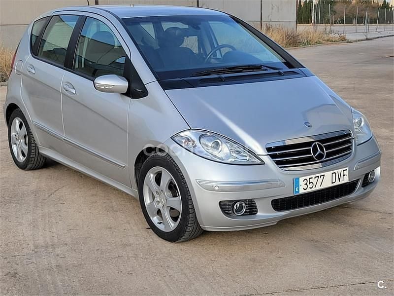 Usado Mercedes A150 Avantgarde 95 CV (69 kW) 2006 Gris / plata Monovolumen