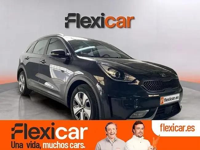 Usado Kia Niro 141 HP (103 kW) 2019 Azul SUV