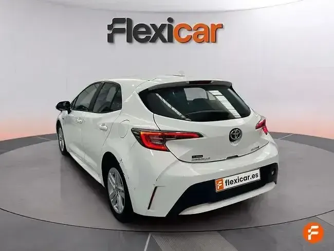 Usado Toyota Corolla Business Edition 122 CV (89 kW) 2021 Blanco
