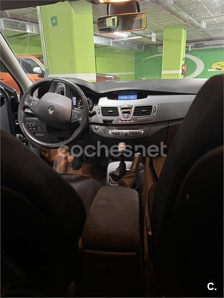 Gris / plata Usado 2008 Renault Laguna III Expression Berlina | 3500 € (Buen precio) - Imagen 1/4