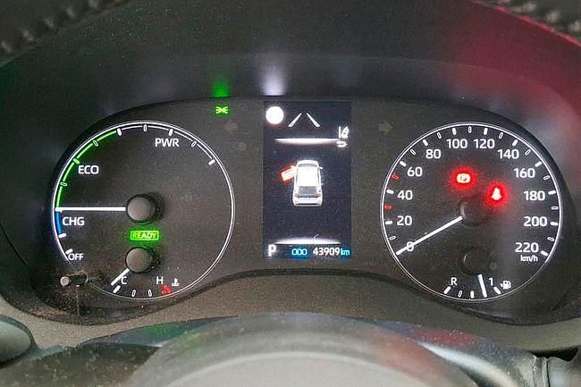 Usado Toyota Yaris Hybrid Active 116 CV (85 kW) 2021 Blanco Berlina