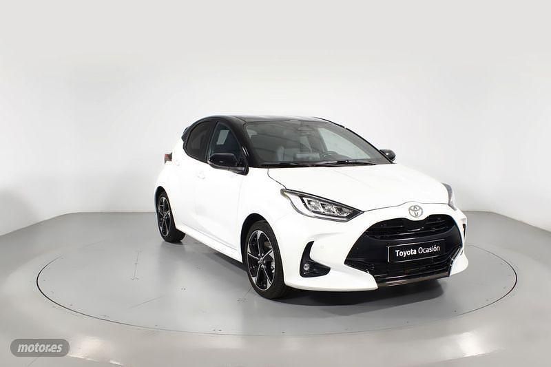 Blanco Nuevo 2024 Toyota Yaris Edition Berlina | 27.400 € (Precio justo) - Imagen 1/4