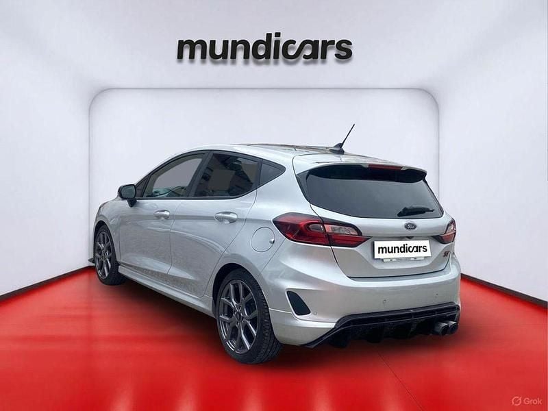 Usado Ford Fiesta ST-Line X 125 CV (91 kW) 2022 Plateado Berlina
