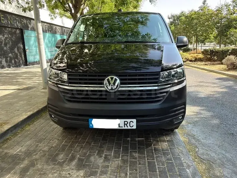 Usado VW Caravelle 150 CV (110 kW) 2021 Negro Van