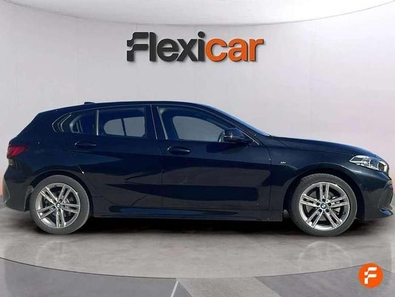 Usado BMW 118 136 CV (100 kW) 2022 Negro Utilitario