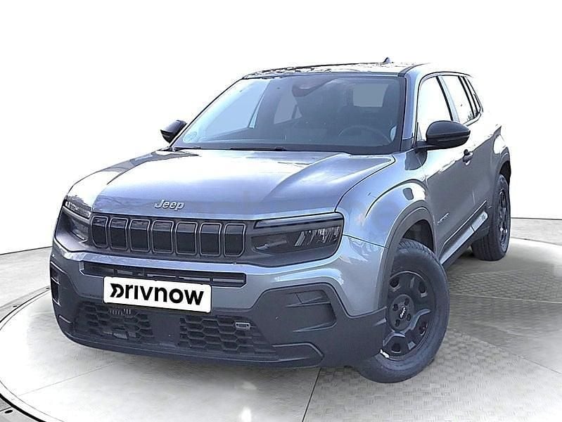 Usado Jeep Avenger Longitude 100 CV (73 kW) 2023 Gris / plata SUV