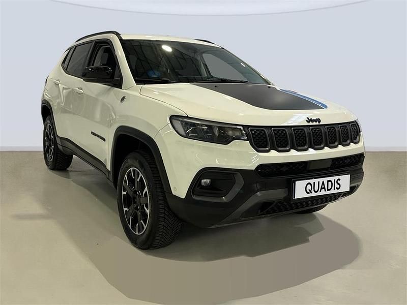 Usado Jeep Compass Trailhawk 241 CV (177 kW) 2022 Blanco SUV