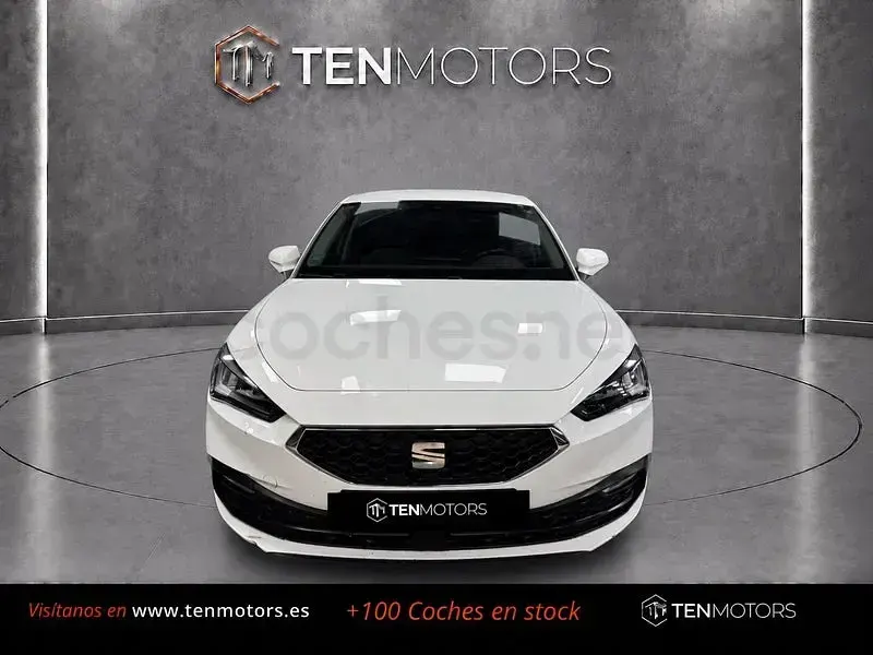 Usado Seat Leon Style 115 CV (84 kW) 2021 Blanco Berlina